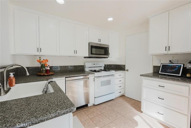 27224 Waterford Dr, Valencia, CA 91354 - photo 12