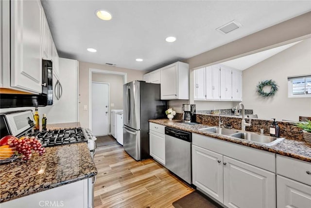 636 Longfellow Dr, Placentia, CA 92870 - photo 15