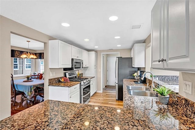 636 Longfellow Dr, Placentia, CA 92870 - photo 17
