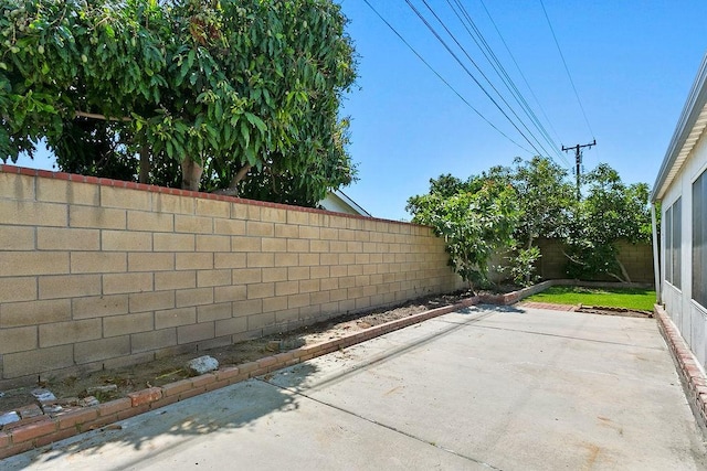 5932 Chinook Dr, Huntington Beach, CA 92649 - photo 21