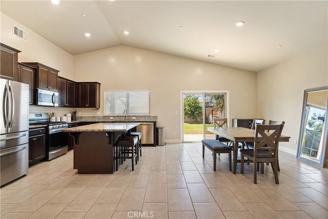 5913 Blue Spruce Ave, Bakersfield, CA 93313 - photo 6