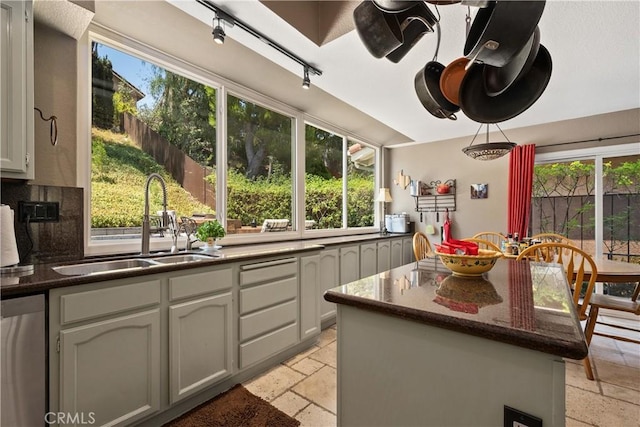 2840 Juniper Dr, Corona, CA 92882 - photo 9