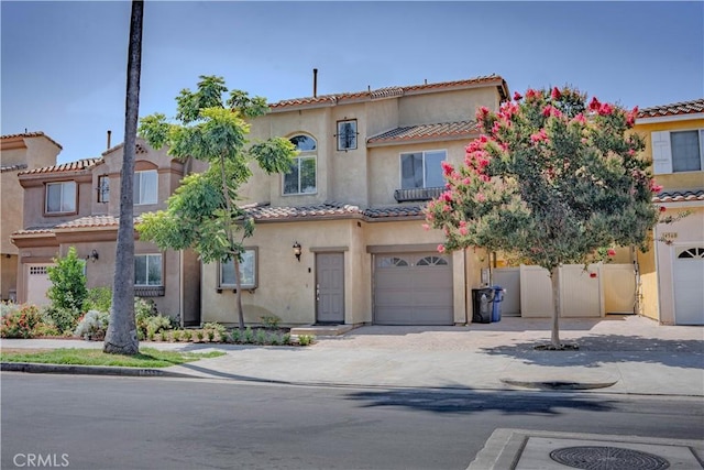 14554 Kittridge St, Van Nuys, CA 91405 - photo 1