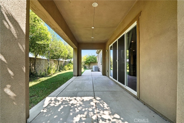 22390 Trailside Ct, Saugus, CA 91350 - photo 8