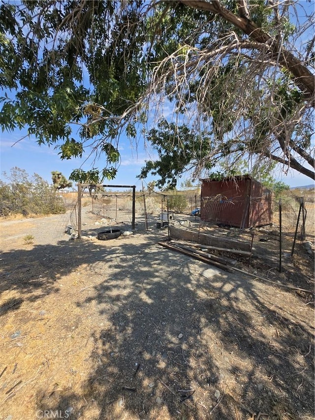 12285 Golden View Rd, Pinon Hills, CA 92372 - photo 38