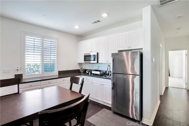 13122 Capricornio St, Riverside, CA 92503 - photo 8