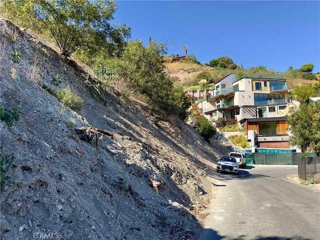 3747 Camino De La Cumbre, Sherman Oaks, CA 91423 - photo 2