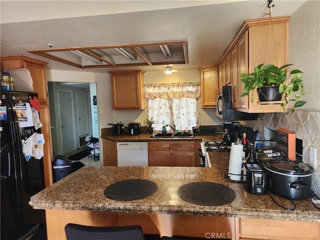 17139 Benicia Ct, Fontana, CA 92336 - photo 3