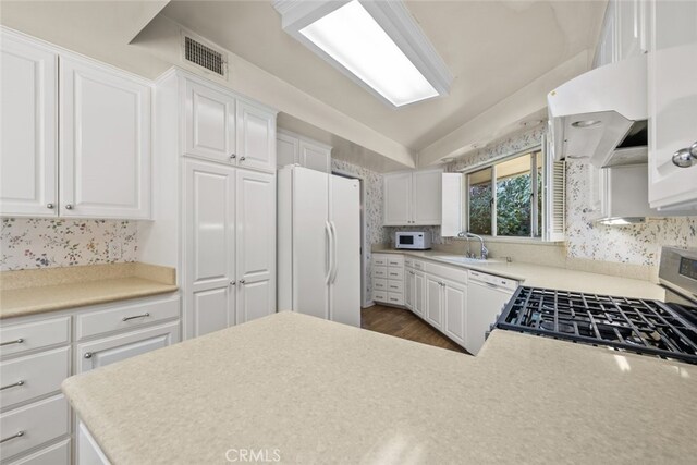 1530 Kenmore Rd, Pasadena, CA 91106 - photo 12