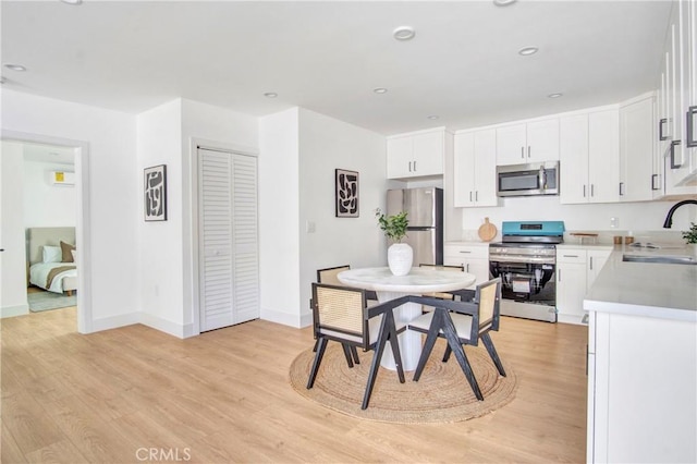 18406 Jovan St, Tarzana, CA 91335 - photo 22