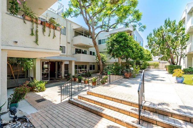 395 S Oakland Ave Unit 106, Pasadena, CA 91101 - photo 12