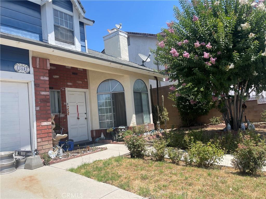 11647 Remington St, Sylmar, CA 91342 - photo 1