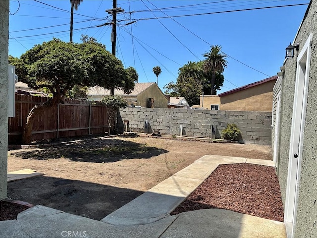 637 W 105th St, Los Angeles, CA 90044 - photo 24
