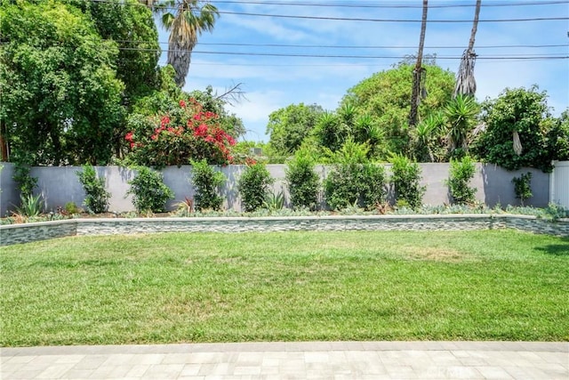 16619 Osborne St, North Hills, CA 91343 - photo 26
