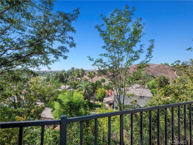 22325 Mandarin Ln, Saugus, CA 91390 - photo 31