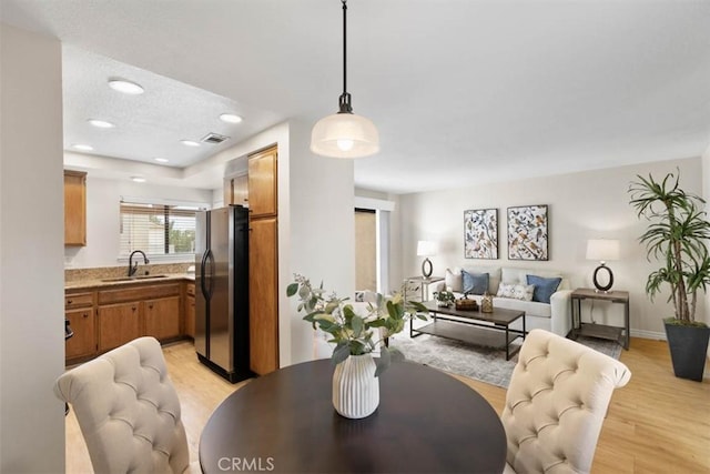 730 Mansfield Dr, Claremont, CA 91711 - photo 14