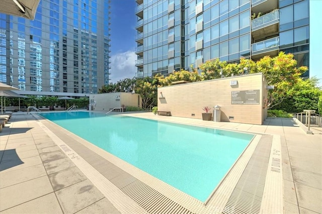 1155 S Grand Ave Unit 811, Los Angeles, CA 90015 - photo 25