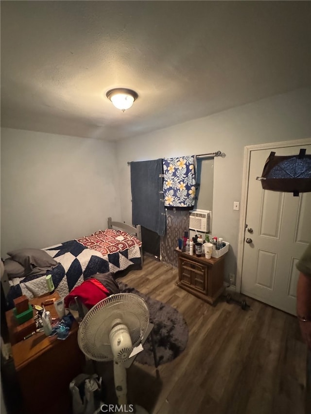 7518 Beckford Ave, Reseda, CA 91335 - photo 11