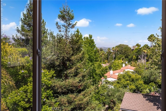 3751 Prestwick Dr, Los Angeles, CA 90027 - photo 42
