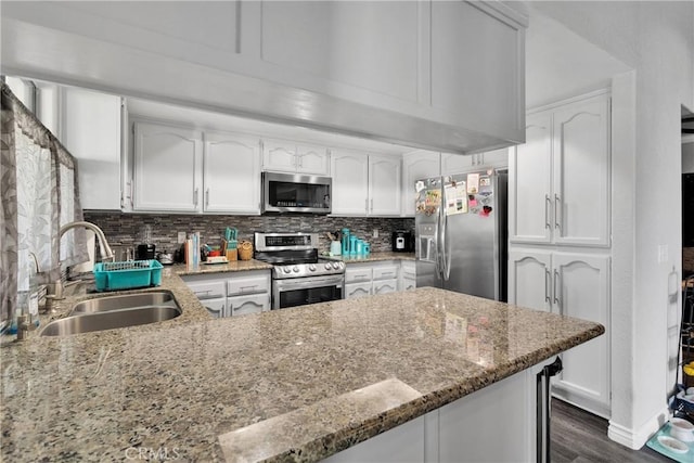 22752 Roundup Way, Apple Valley, CA 92308 - photo 12