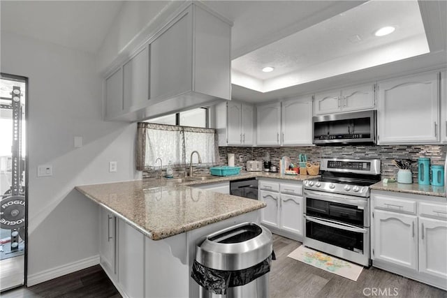 22752 Roundup Way, Apple Valley, CA 92308 - photo 11