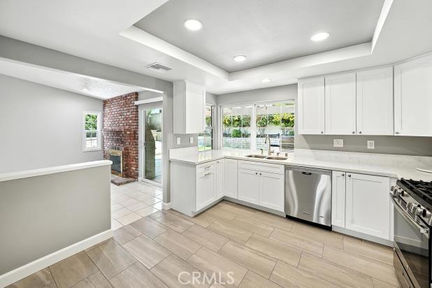 28620 Kathleen Ave, Saugus, CA 91390 - photo 5