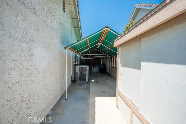 28620 Kathleen Ave, Saugus, CA 91390 - photo 25