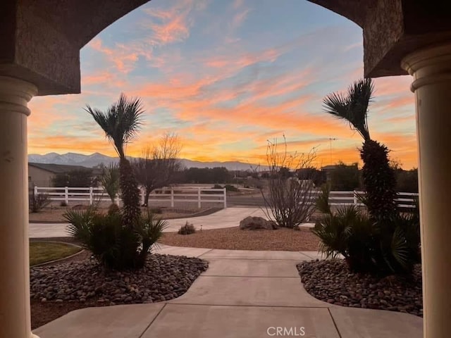 8289 Alta Mesa Rd, Oak Hills, CA 92344 - photo 9