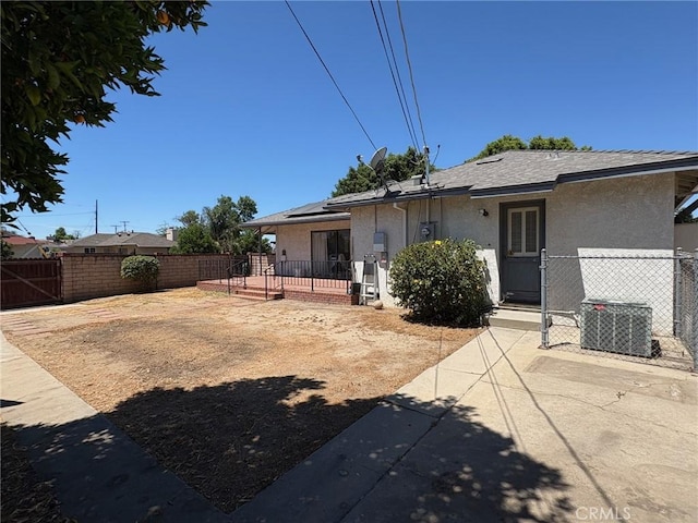 10330 Columbus Ave, San Fernando, CA 91345 - photo 11