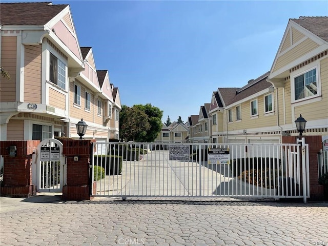 13750 Hubbard St Unit 38, Sylmar, CA 91342 - photo 2