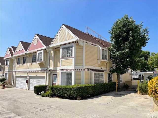 13750 Hubbard St Unit 38, Sylmar, CA 91342 - photo 1
