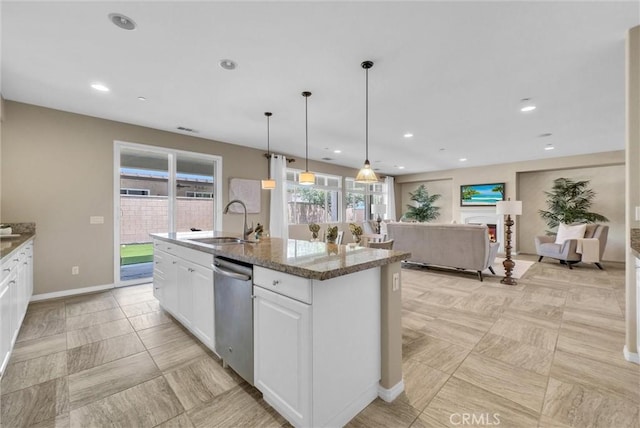 11915 Berlyn Dove Ct, Jurupa Valley, CA 91752 - photo 10
