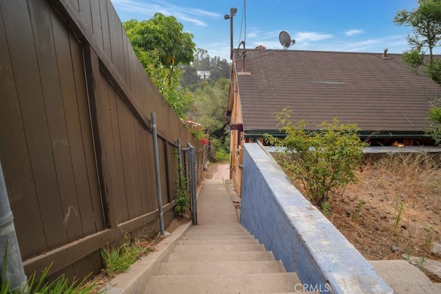 2052 N Alvarado St N, Los Angeles, CA 90039 - photo 47