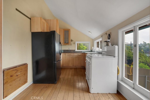 2052 N Alvarado St N, Los Angeles, CA 90039 - photo 15