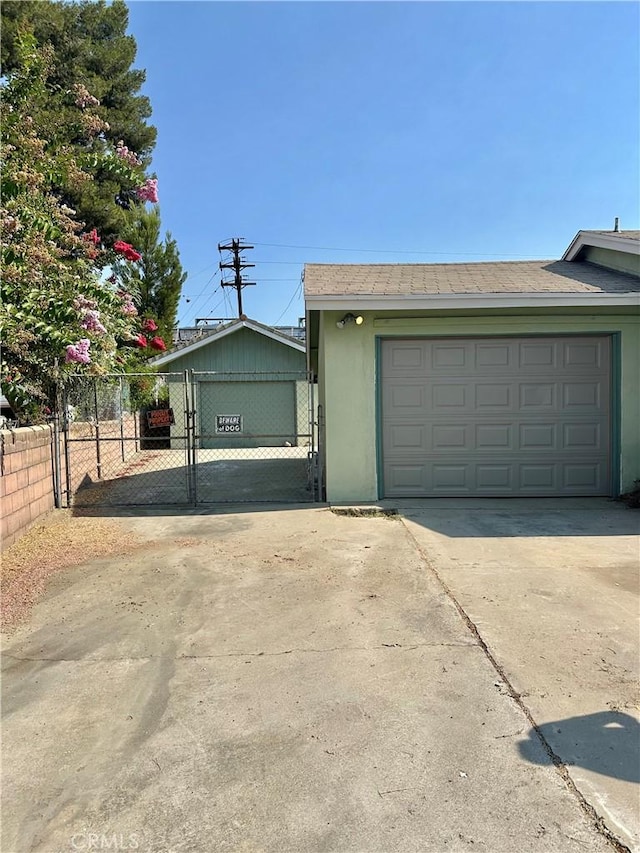 5778 Elmwood Rd, San Bernardino, CA 92404 - photo 4