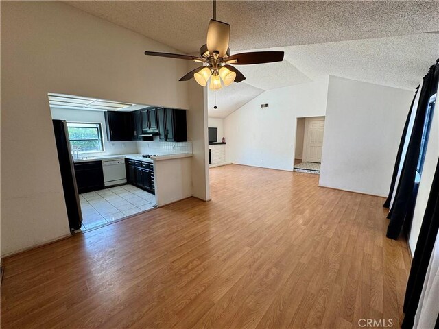 15301 Larkspur St, Sylmar, CA 91342 - photo 16