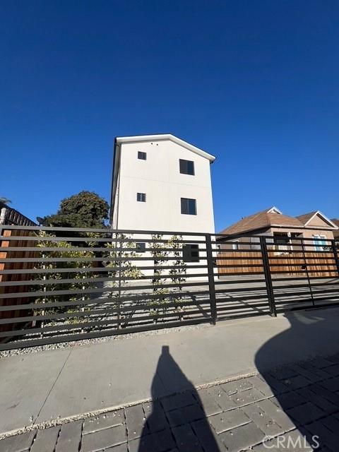 1217 E 22nd St, Los Angeles, CA 90011 - photo 2