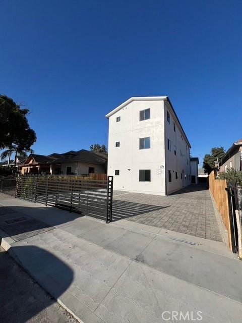 1217 E 22nd St, Los Angeles, CA 90011 - photo 29