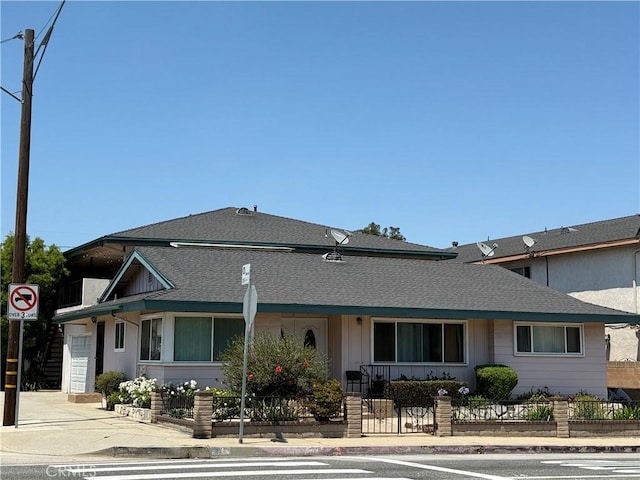 994 W 7th St, San Pedro, CA 90731 - photo 1