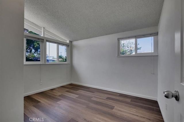 287 Hanover Dr, Costa Mesa, CA 92626 - photo 31