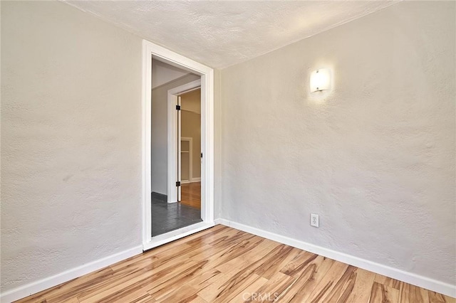6669 De Longpre Ave, Los Angeles, CA 90028 - photo 31
