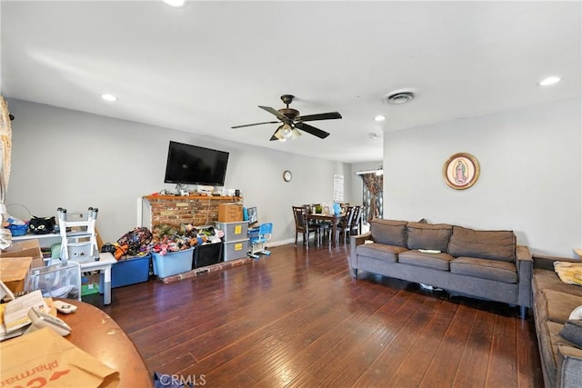 766 E Pillsbury St, Lancaster, CA 93535 - photo 3