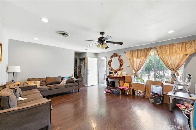 766 E Pillsbury St, Lancaster, CA 93535 - photo 2