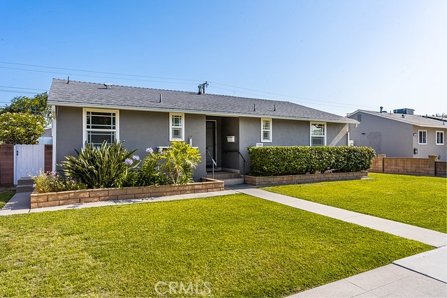736 W Orangethorpe Ave, Fullerton, CA 92832 - photo 2