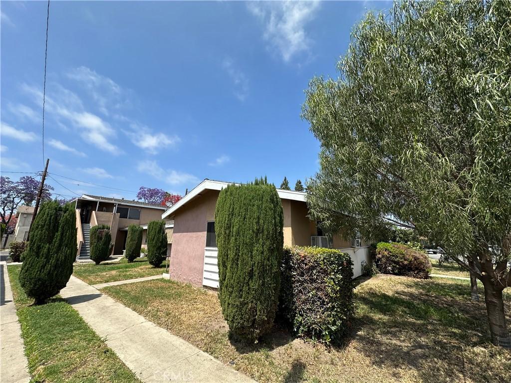 617 E Eton Pl, Anaheim, CA 92805 - photo 1