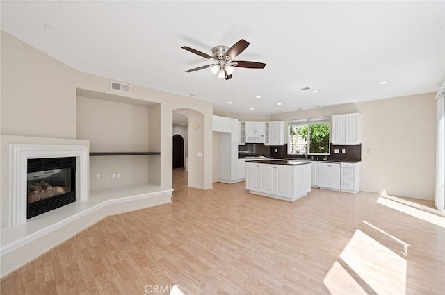 28301 Lobelia Ln, Valencia, CA 91354 - photo 14