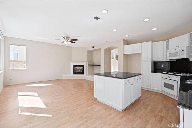 28301 Lobelia Ln, Valencia, CA 91354 - photo 20