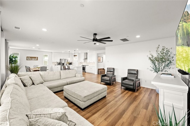34250 Swordfern Pl, Murrieta, CA 92563 - photo 11