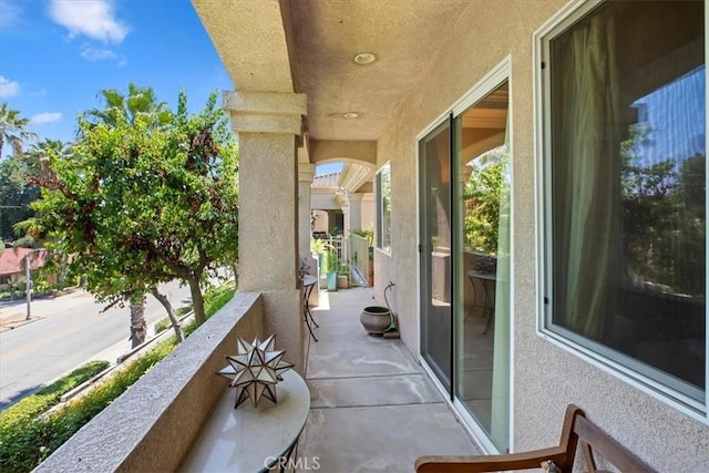 5614 Queen Palms Dr, Riverside, CA 92506 - photo 13