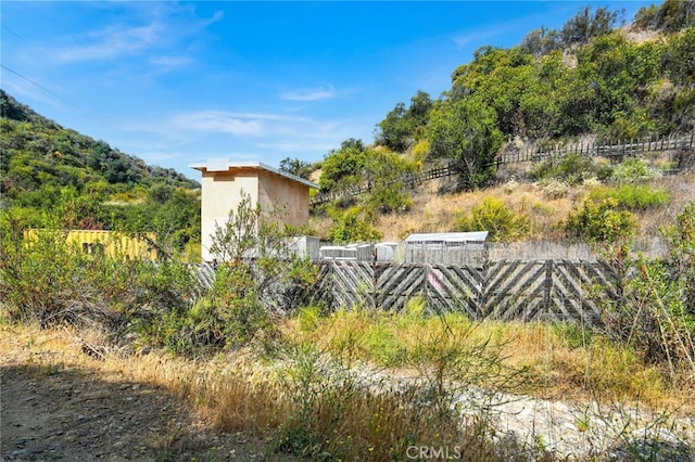 20219 Paradise Ln, Topanga, CA 90290 - photo 3